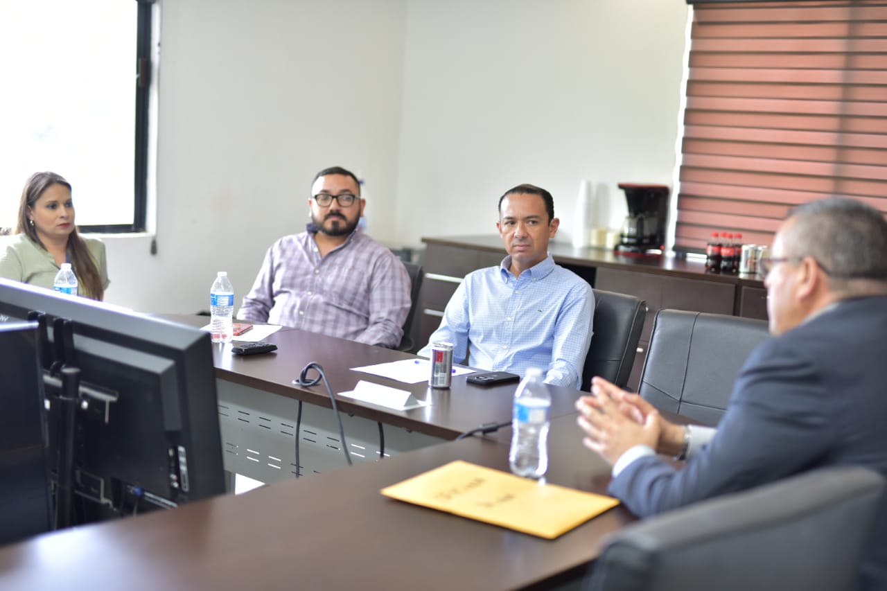 TRABAJARÁN POR AMPLIAR LA COBERTURA DE ATENCIÓN EN LA OFICINA DE ENLACE MUNICIPAL CON LA SECRETARIA DE RELACIONES EXTERIORES