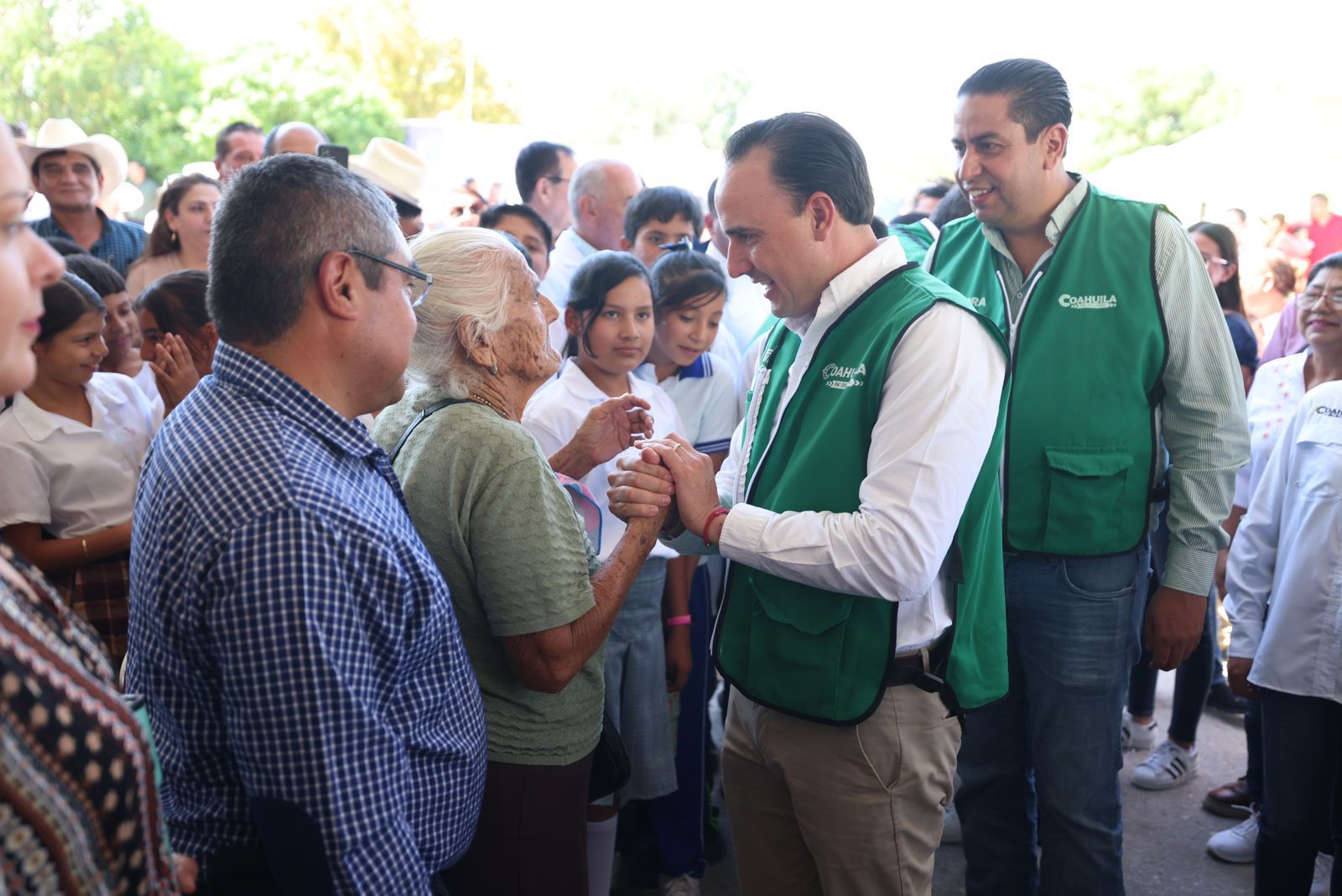 133 CENTROS DE SALUD LISTOS PARA ATENDER A LOS COAHUILENSES: MANOLO