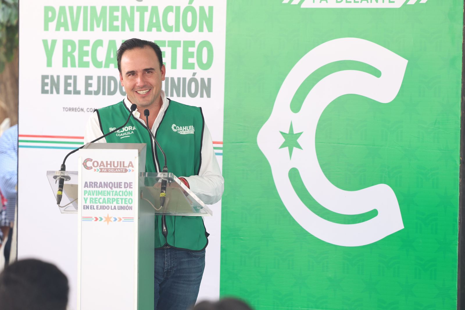 COAHUILA AVANZA CON MÁS OBRAS SOCIALES AL INTERIOR DE LAS COLONIAS