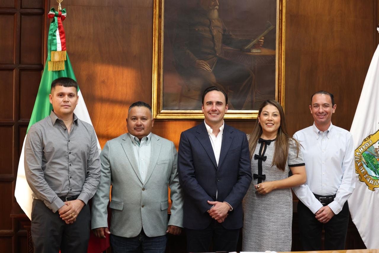 PRESENTA EL ALCALDE EMILIO DE HOYOS PROYECTOS DE OBRAS PARA ACUÑA