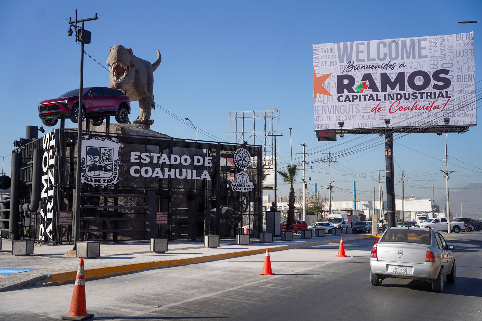 MANOLO JIMÉNEZ Y CHEMA MORALES ENTREGAN OBRAS HISTÓRICAS PARA RAMOS ARIZPE