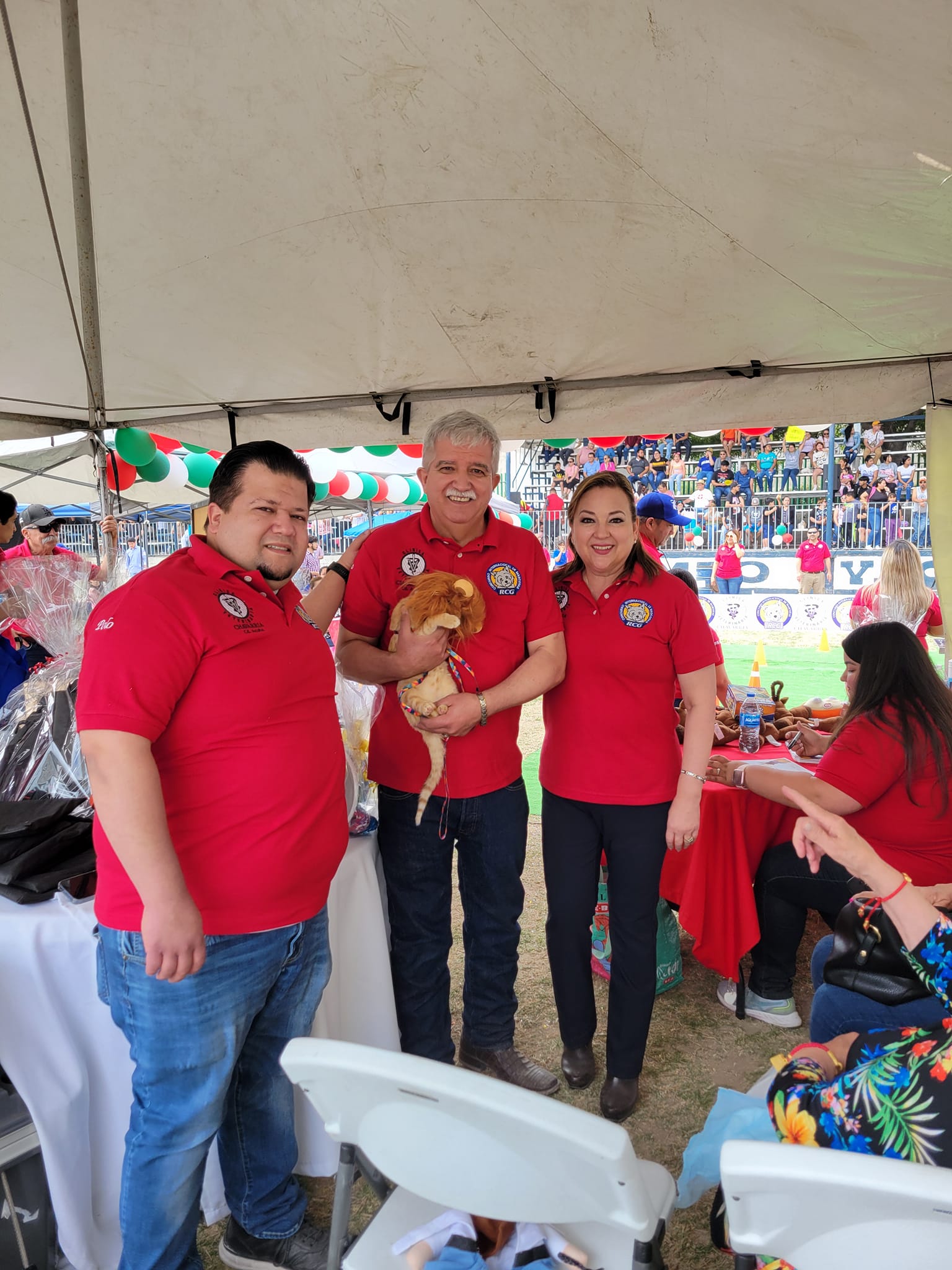 CLÍNICA VETERINARIA CHAVARRÍA ORGANIZA XV CONCURSO DE MASCOTAS