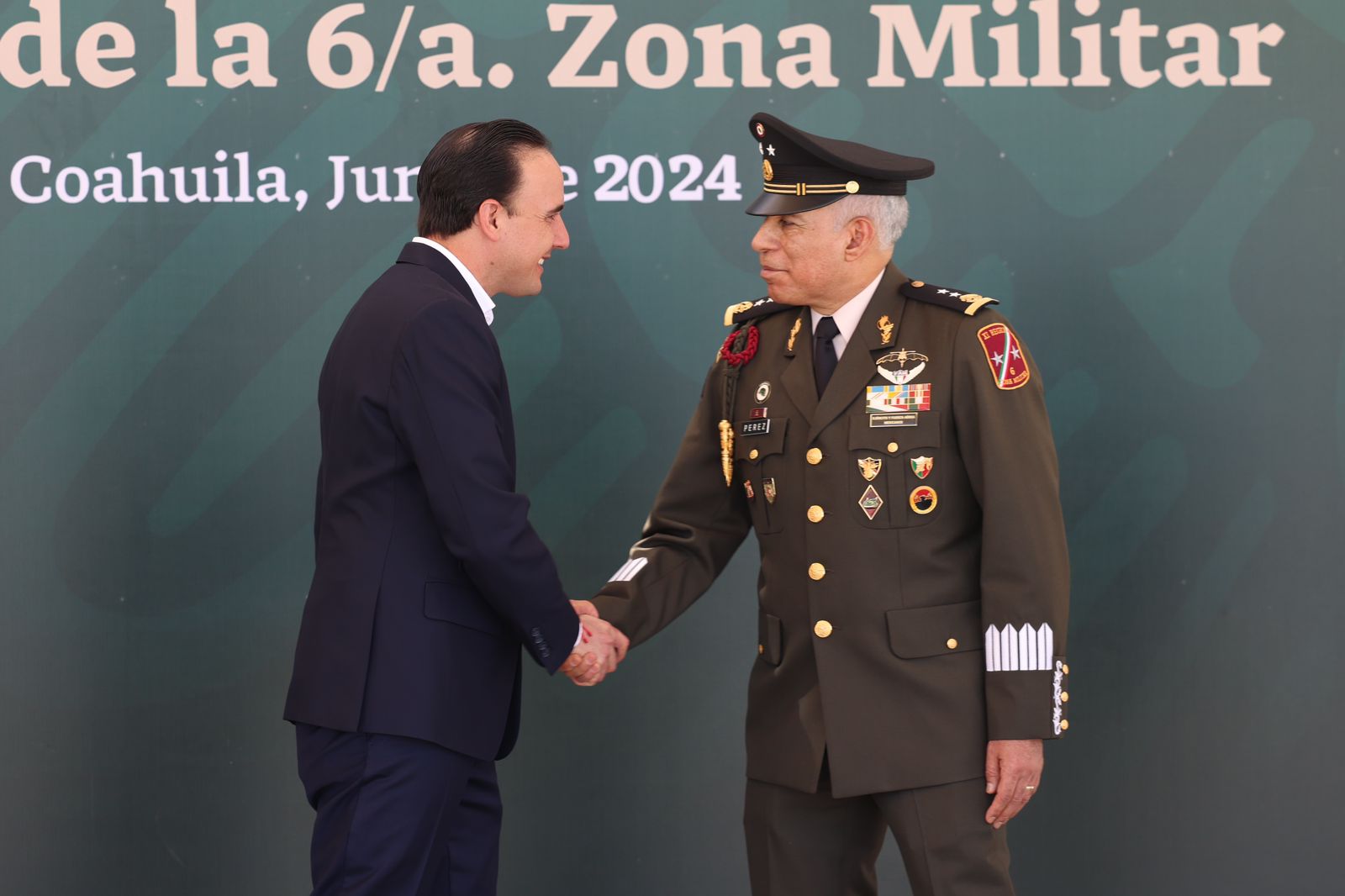 EN CONJUNTO CON EL EJÉRCITO MEXICANO, SEGUIREMOS TRABAJANDO POR LA SEGURIDAD EN COAHUILA: MANOLO