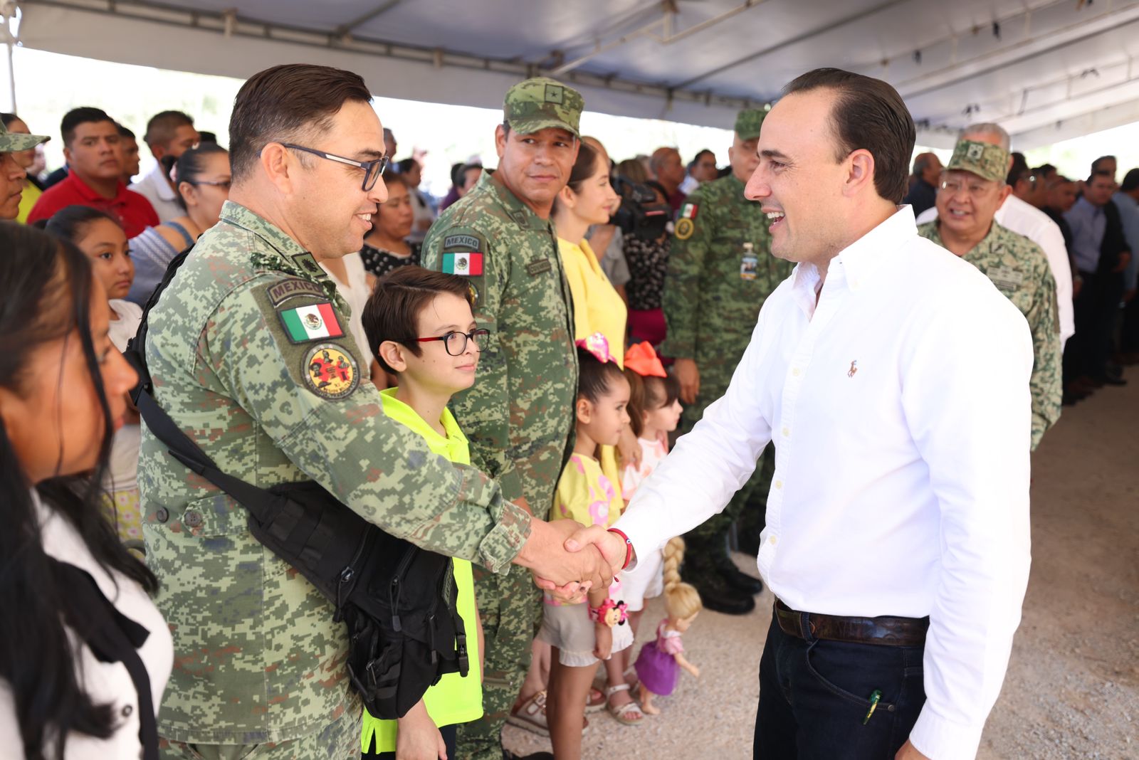 EN EQUIPO CON EL EJÉRCITO, INVERTIREMOS 100 MDP PARA FORTALECER LA INFRAESTRUCTURA MILITAR: MANOLO