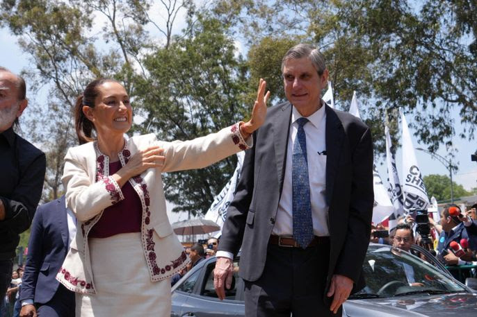 CLAUDIA SHEINBAUM RECIBE CONSTANCIA COMO PRESIDENTA ELECTA DE MÉXICO POR PARTE DEL TRIBUNAL ELECTORAL