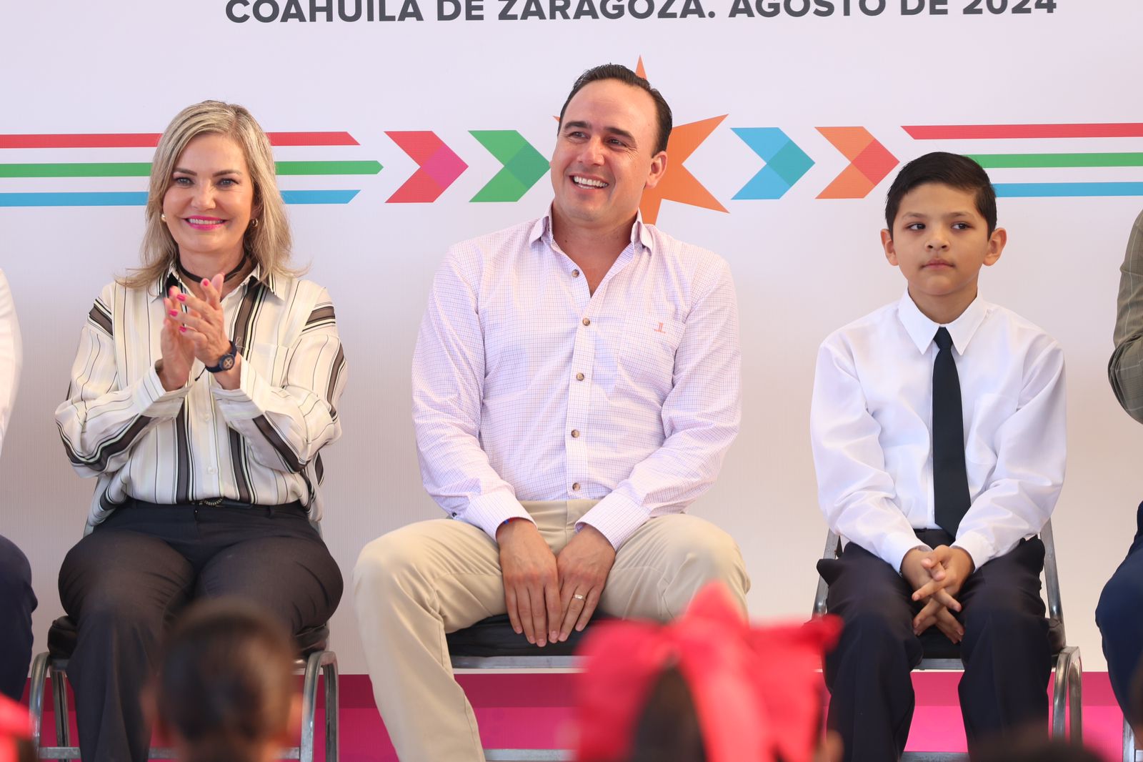 CON MÁS EDUCACIÓN MEJOR PRESENTE Y FUTURO PARA LAS NUEVAS GENERACIONES: MANOLO