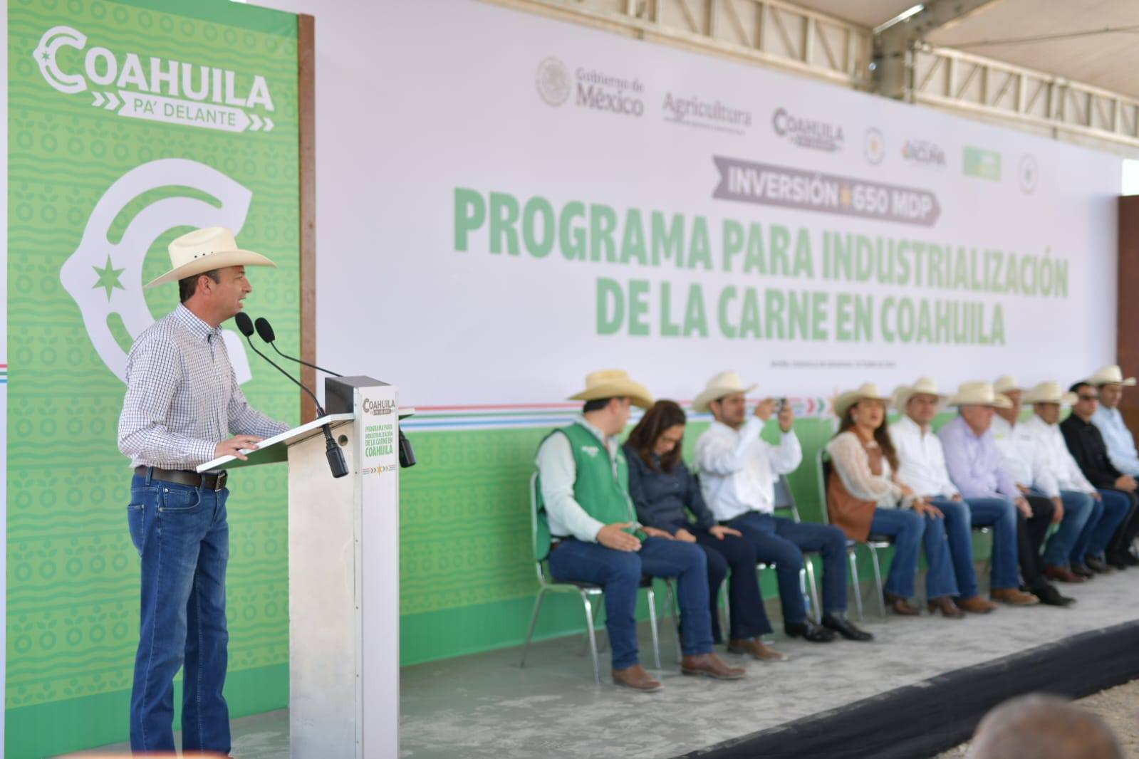 ARRANCA EN ACUÑA EL PROGRAMA DE APOYO A GANADEROS “MEJORAMIENTO GENÉTICO COAHUILA 2025”