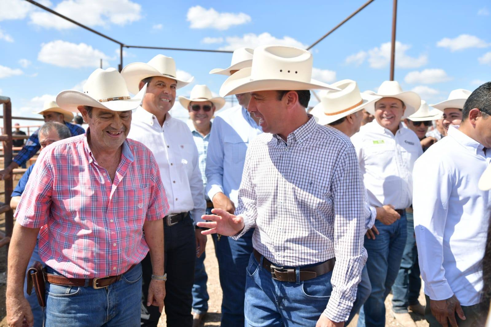 ARRANCA EN ACUÑA EL PROGRAMA DE APOYO A GANADEROS “MEJORAMIENTO GENÉTICO COAHUILA 2025”