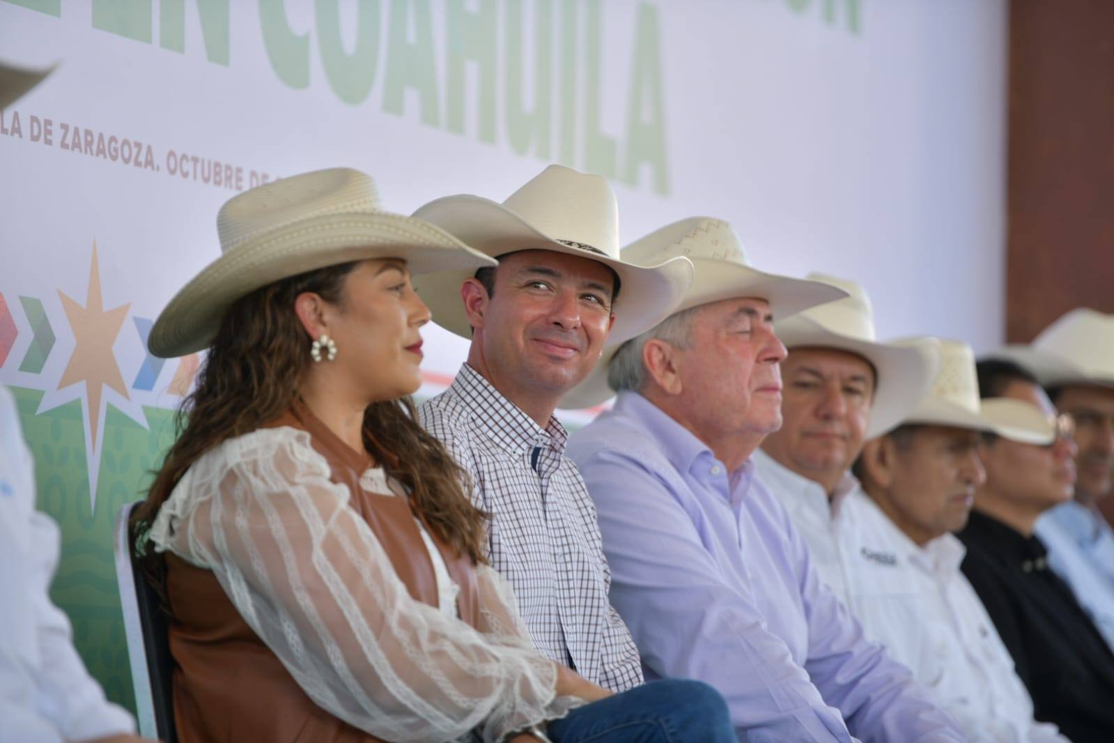 ARRANCA EN ACUÑA EL PROGRAMA DE APOYO A GANADEROS “MEJORAMIENTO GENÉTICO COAHUILA 2025”