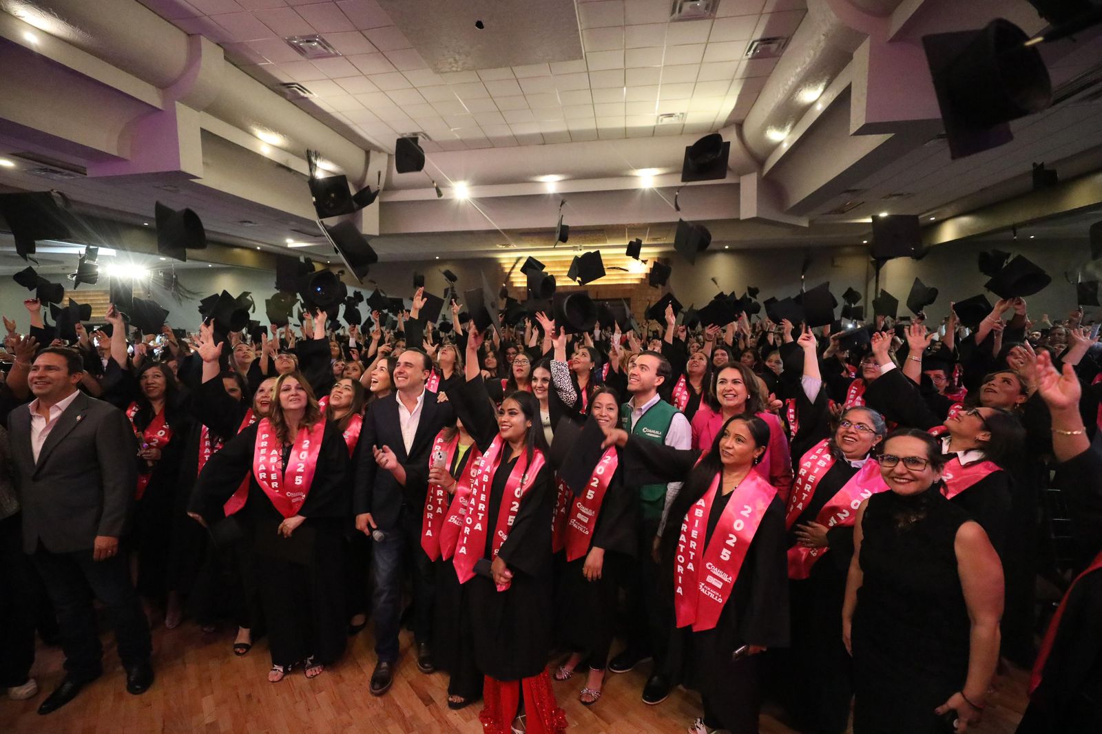 CON "MUJERES PA' DELANTE" EMPODERAMOS A LAS MUJERES DE COAHUILA: MANOLO