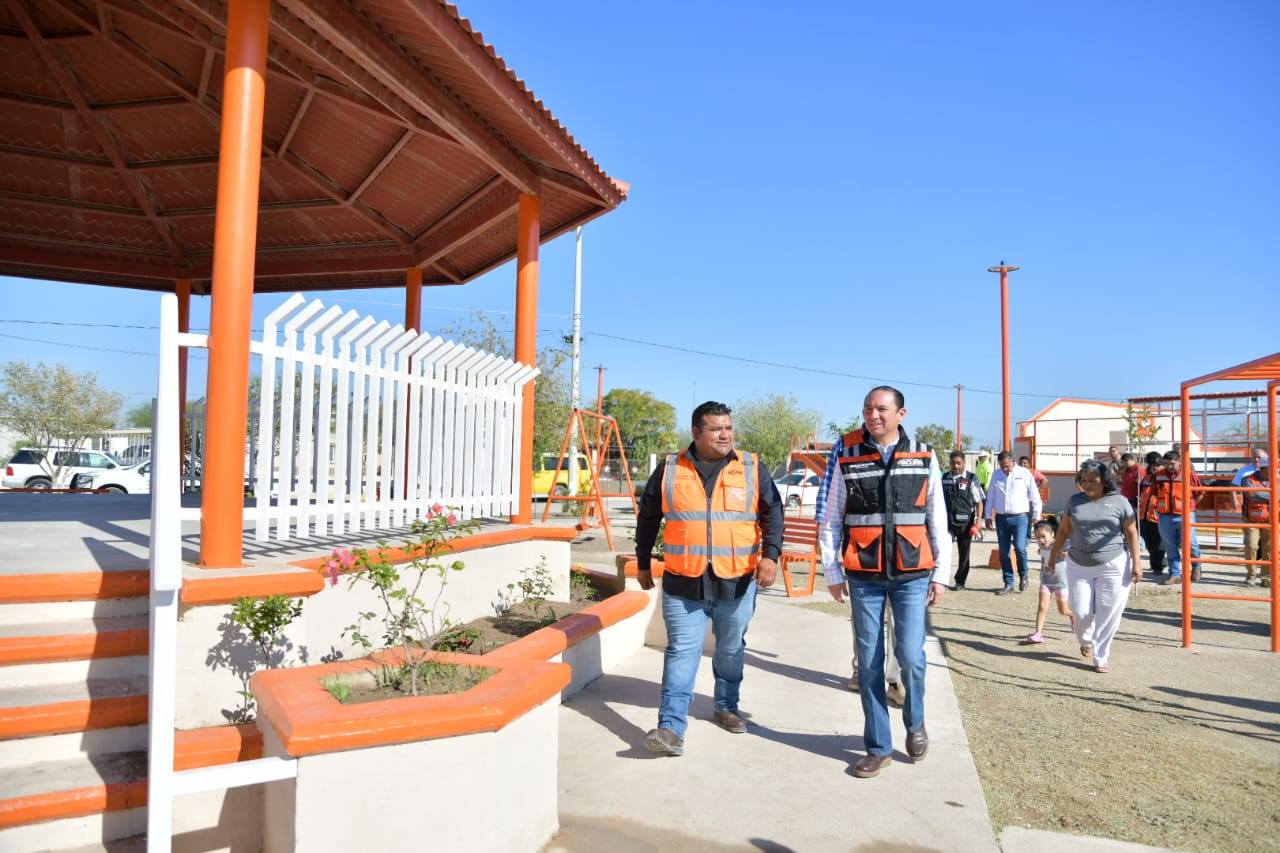 Click para regresar a la noticia EL GOBIERNO MUNICIPAL CONTINÚA RENOVANDO ESPACIOS PÚBLICOS EN COLONIAS: AHORA FUE EL TURNO DE LA NUEVA JERUSALÉN
