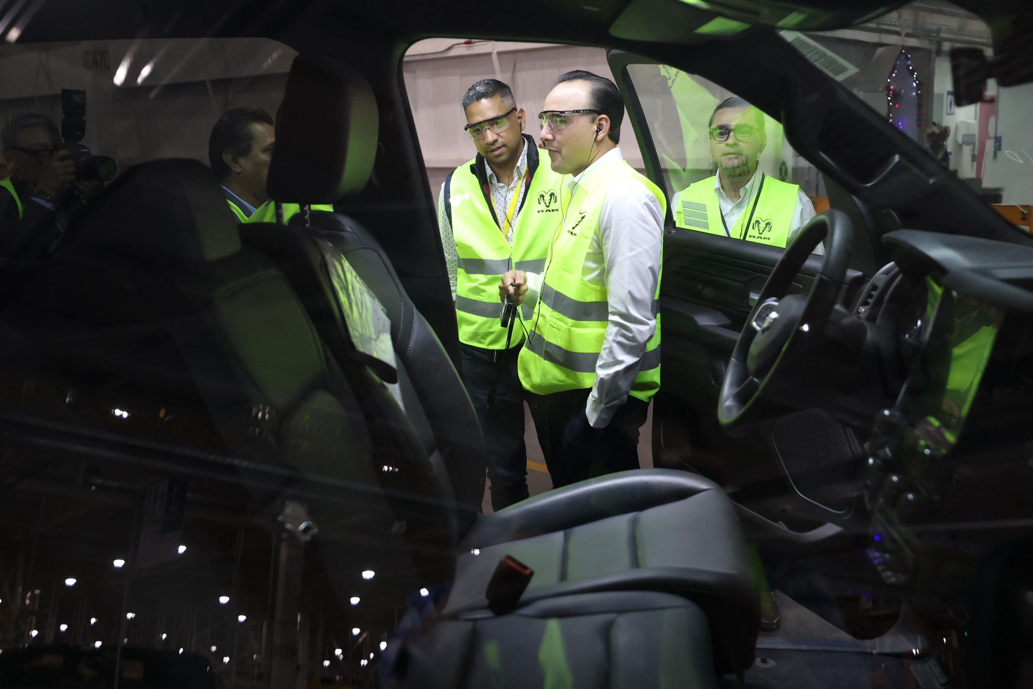 EN COAHUILA FABRICAMOS LAS MEJORES CAMIONETAS DEL MUNDO: MANOLO