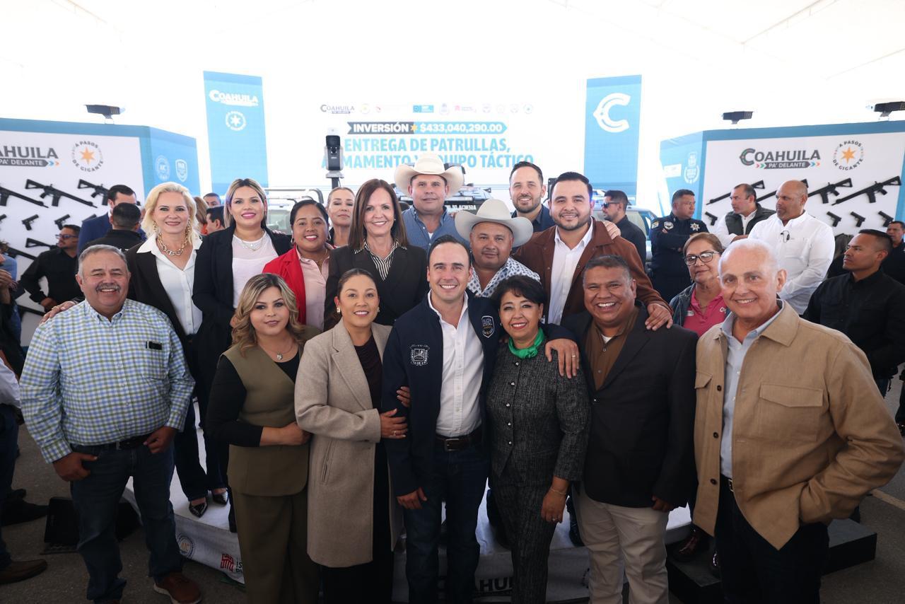 ENTREGAMOS 160 PATRULLAS, CIENTOS DE ARMAS Y EQUIPO TÁCTICO: MANOLO