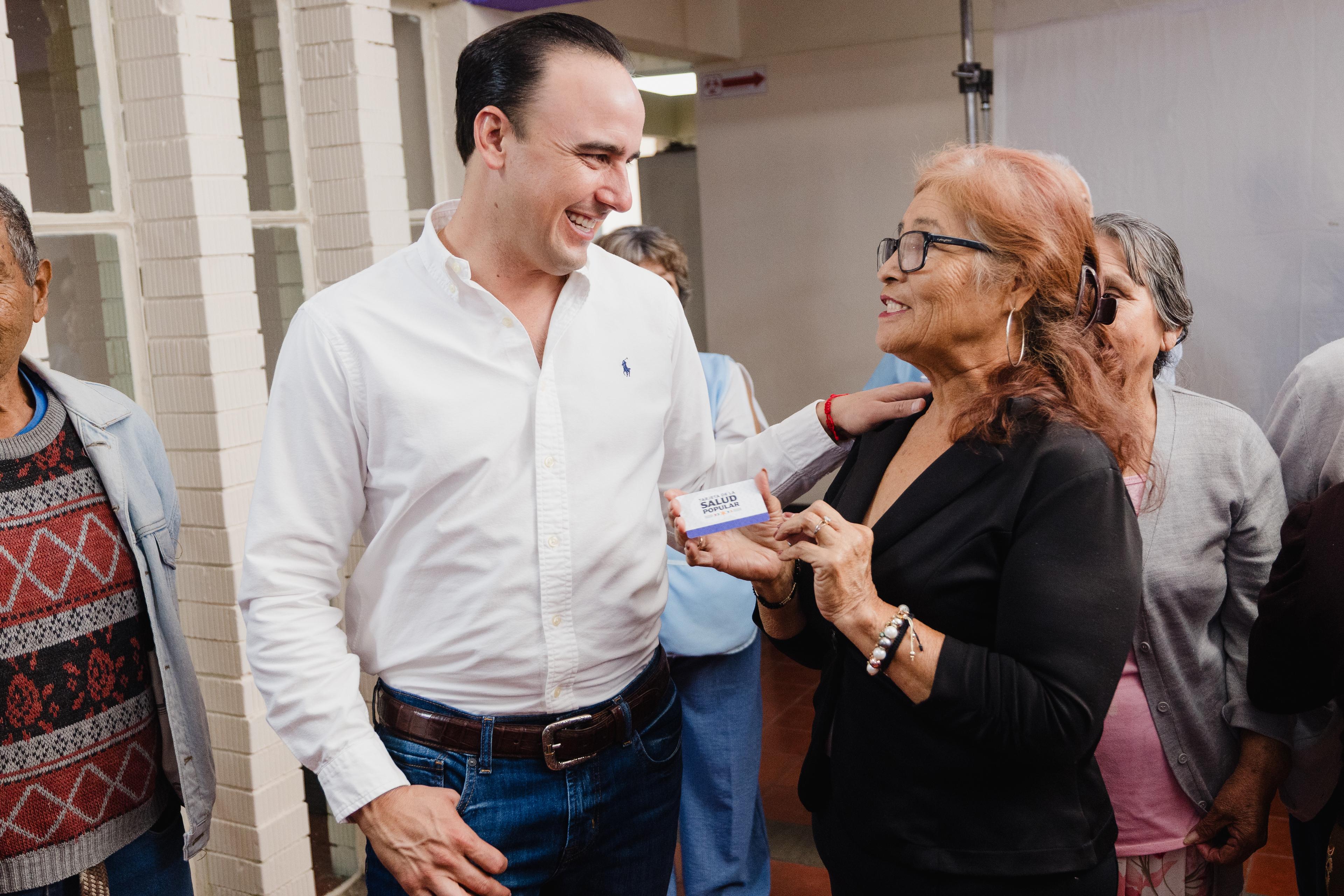 IMPULSAN EL ACCESO A LA SALUD CON LA ENTREGA DE LA TARJETA DE LA SALUD POPULAR