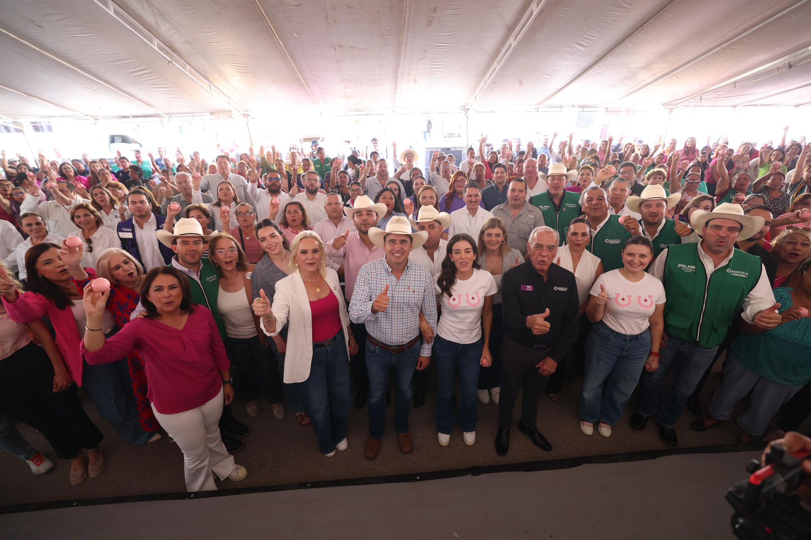 PAOLA Y MANOLO IMPULSAN PROGRAMAS PARA PREVENIR CÁNCER DE MAMA