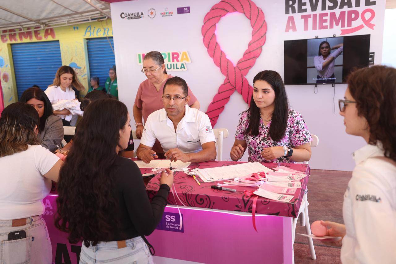 PAOLA Y MANOLO IMPULSAN PROGRAMAS PARA PREVENIR CÁNCER DE MAMA