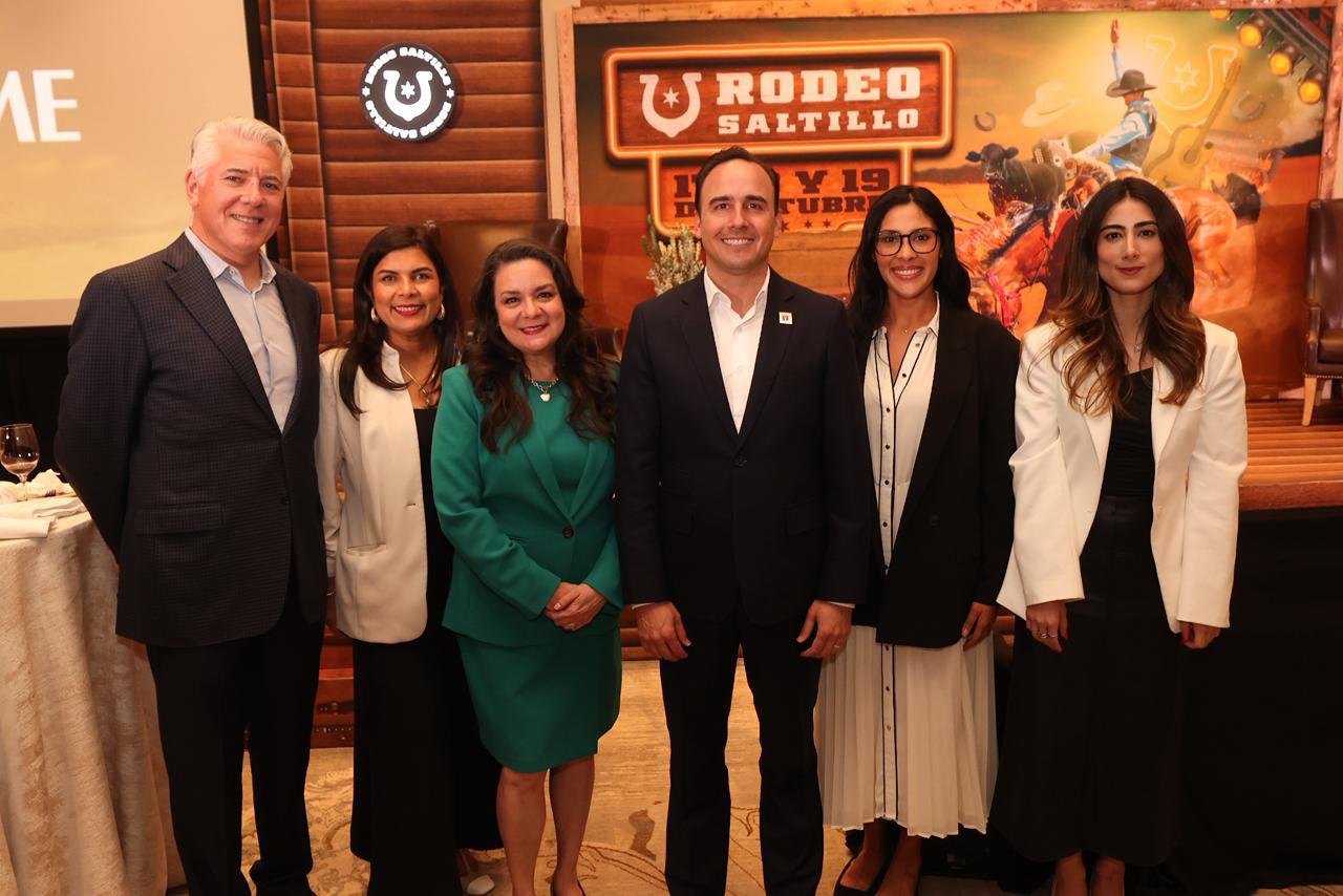 PRESENTAN RODEO SALTILLO Y RUTA VINOS Y DINOS EN TEXAS
