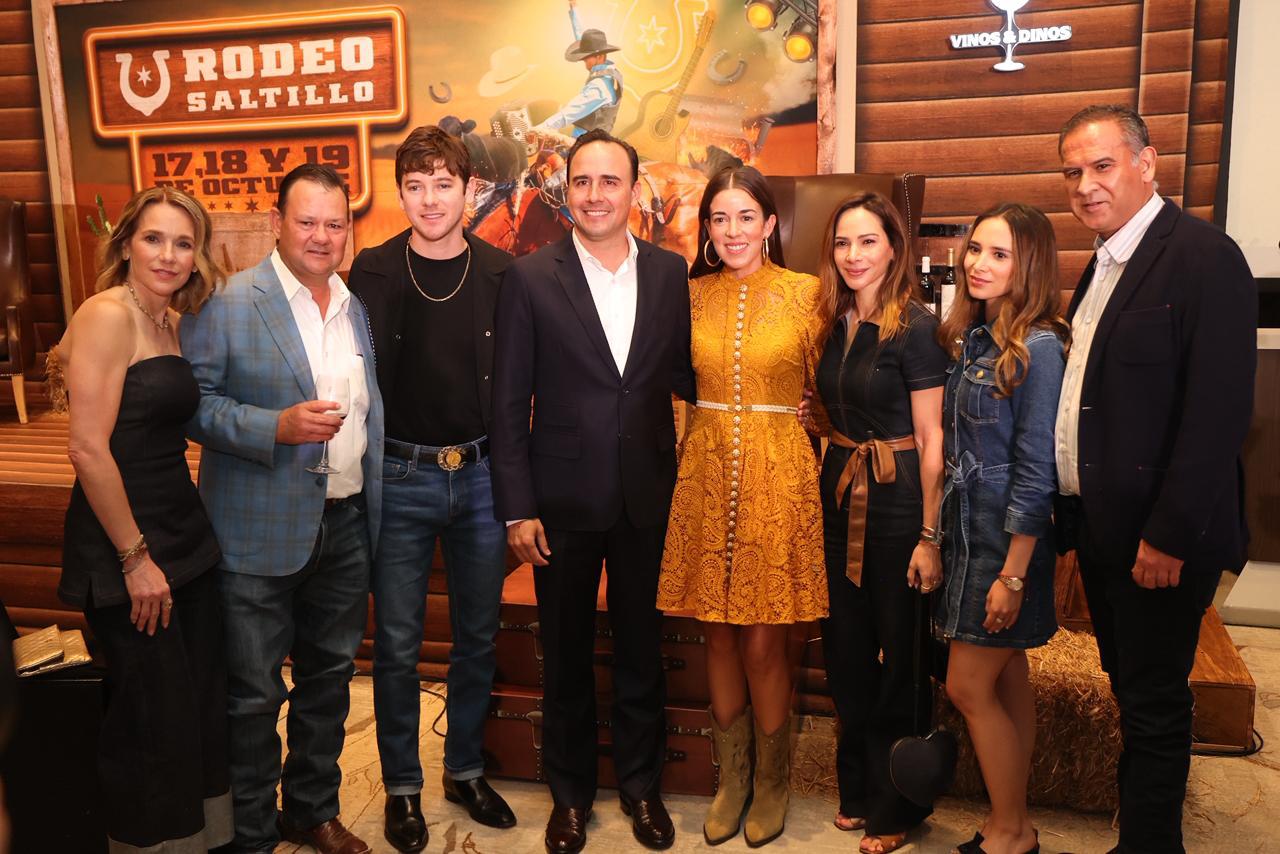PRESENTAN RODEO SALTILLO Y RUTA VINOS Y DINOS EN TEXAS