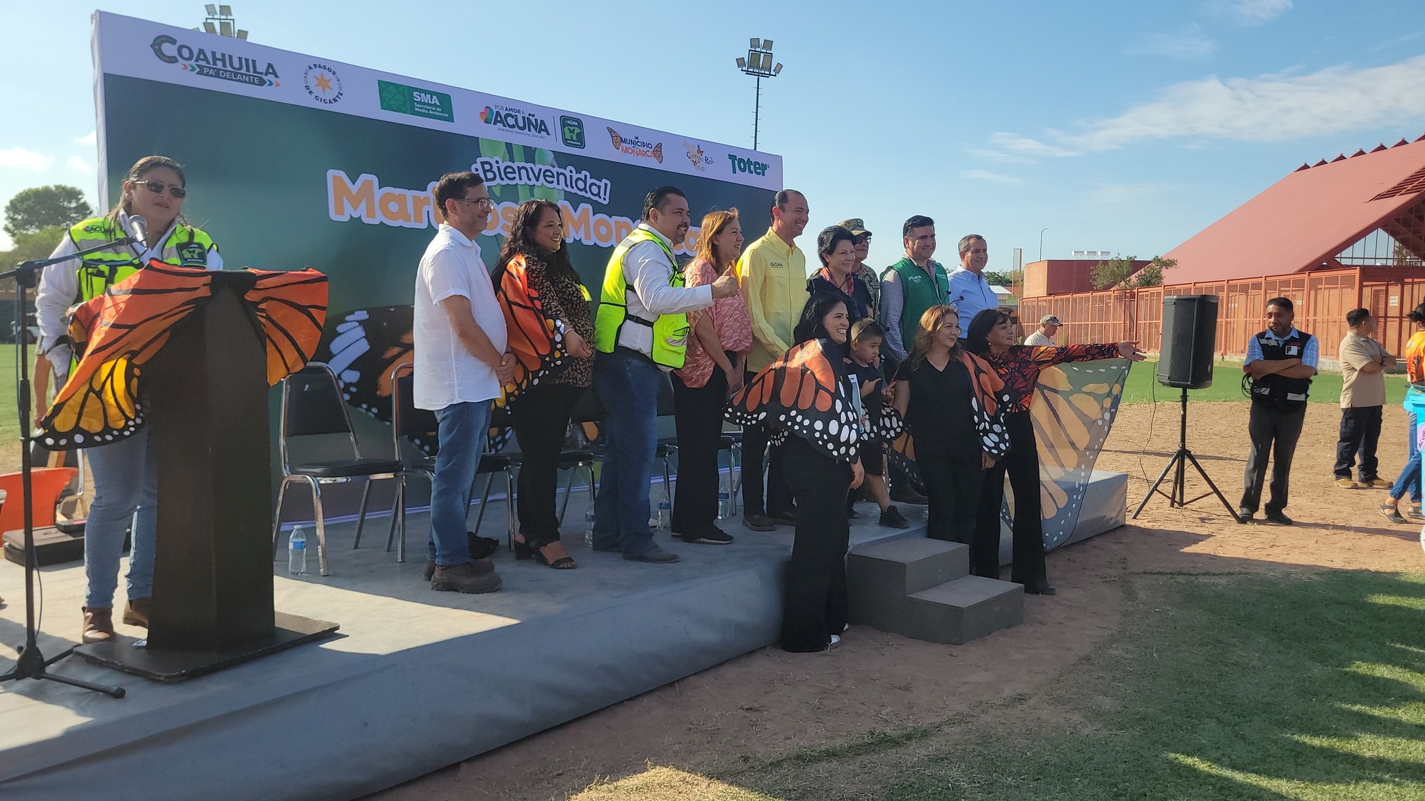 Realiza Acuña el más grande festival para recibir a la Mariposa Monarca