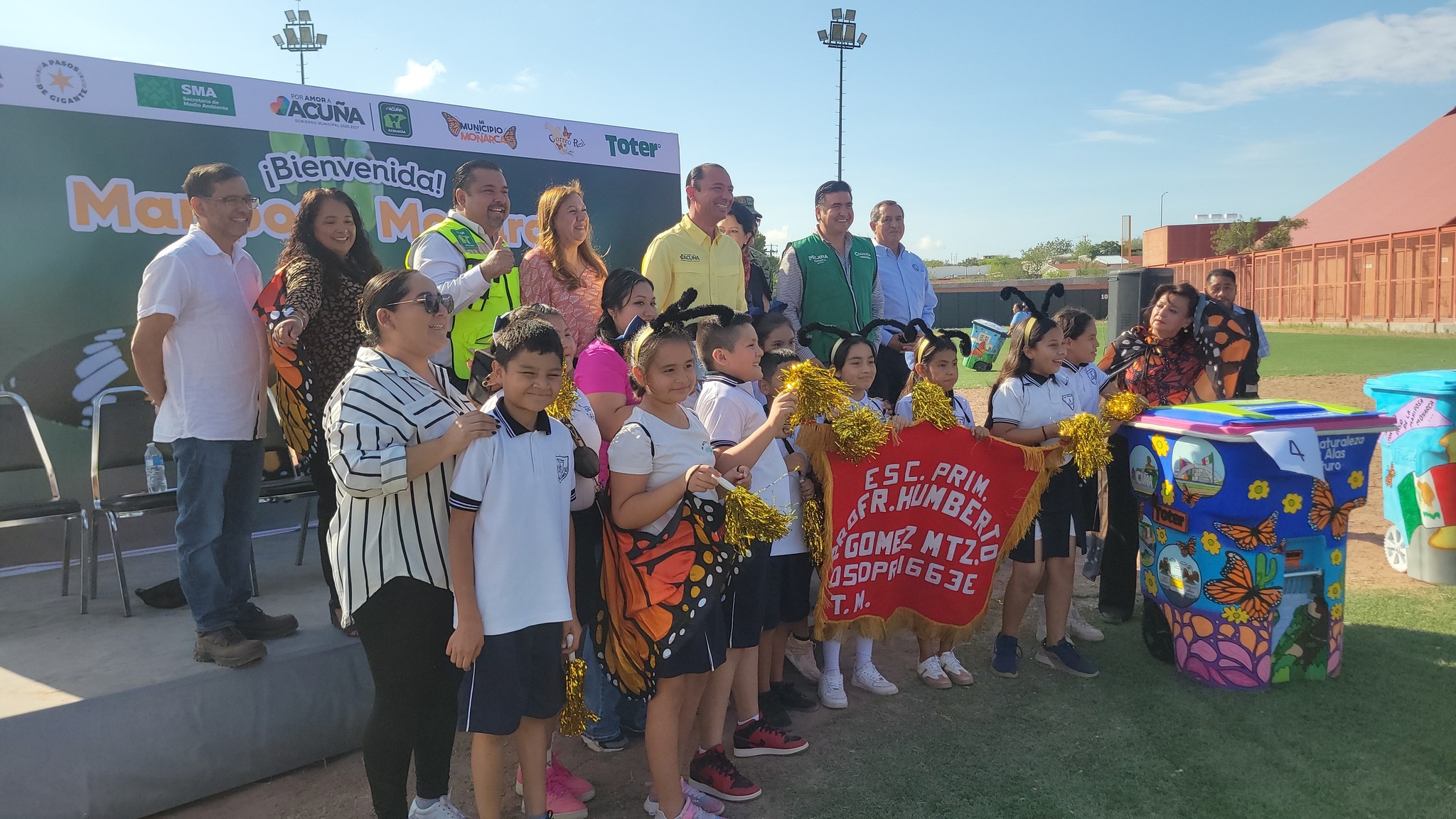 Realiza Acuña el más grande festival para recibir a la Mariposa Monarca