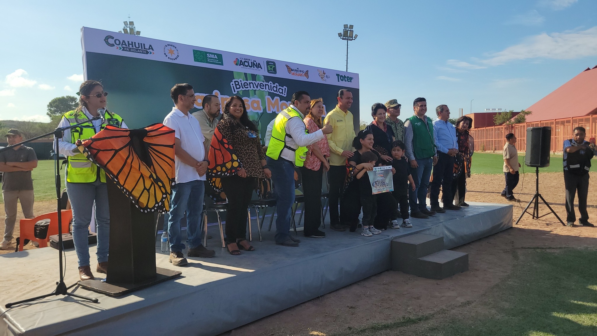 Realiza Acuña el más grande festival para recibir a la Mariposa Monarca