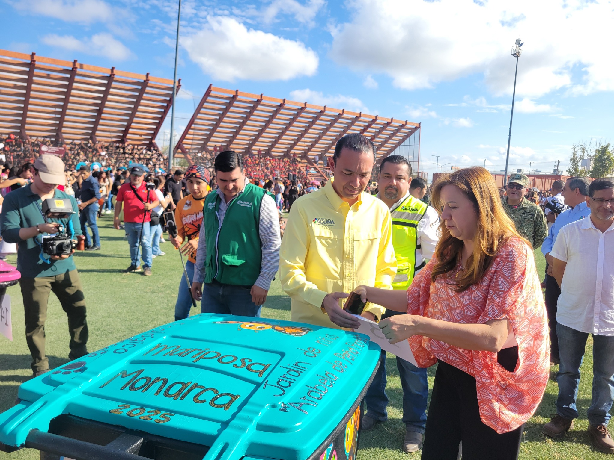 Realiza Acuña el más grande festival para recibir a la Mariposa Monarca