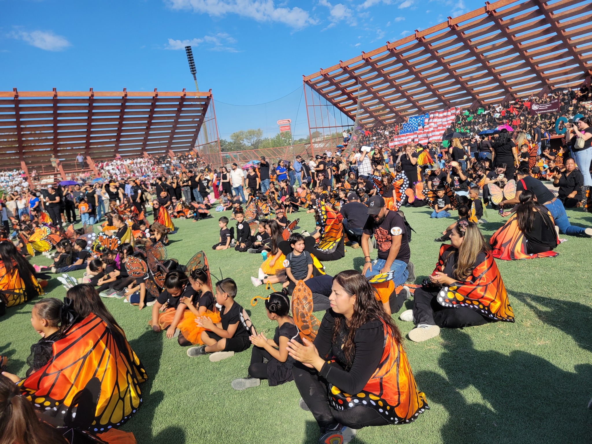 Realiza Acuña el más grande festival para recibir a la Mariposa Monarca