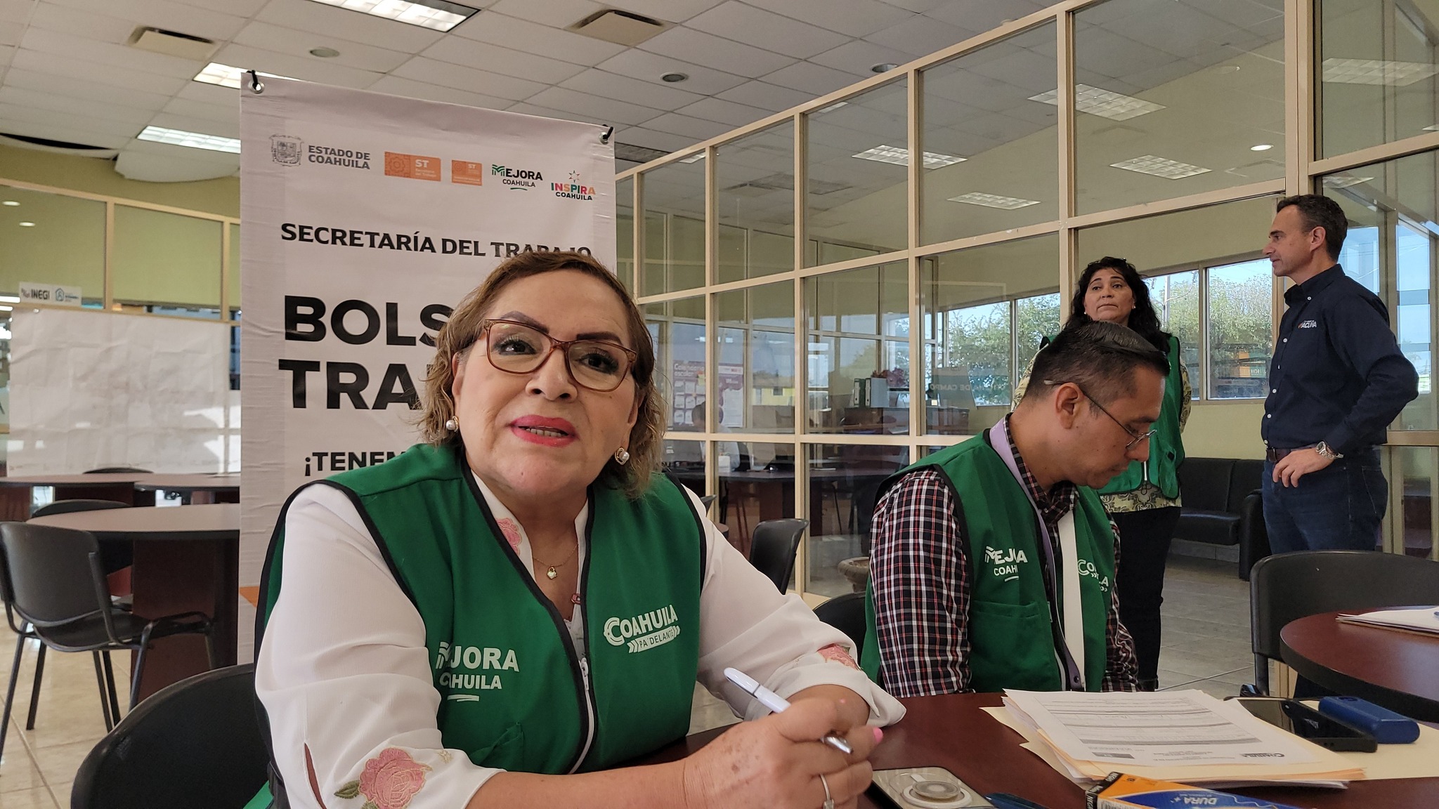 Responde el gobernador Manolo Jiménez Salinas a situación de desempleo masivo en Acuña