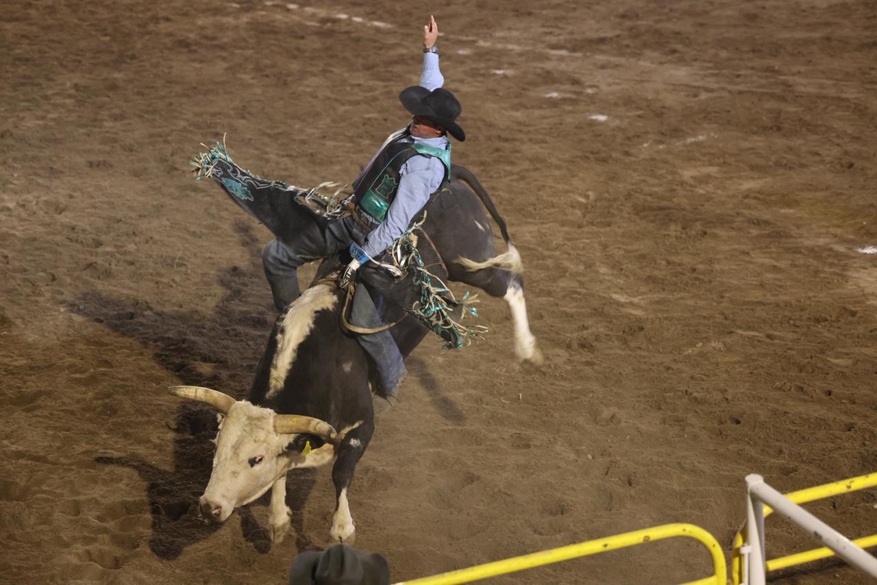 UN ÉXITO EL SÚPER BULL Y EXPO GANADERA EN RODEO SALTILLO 2025