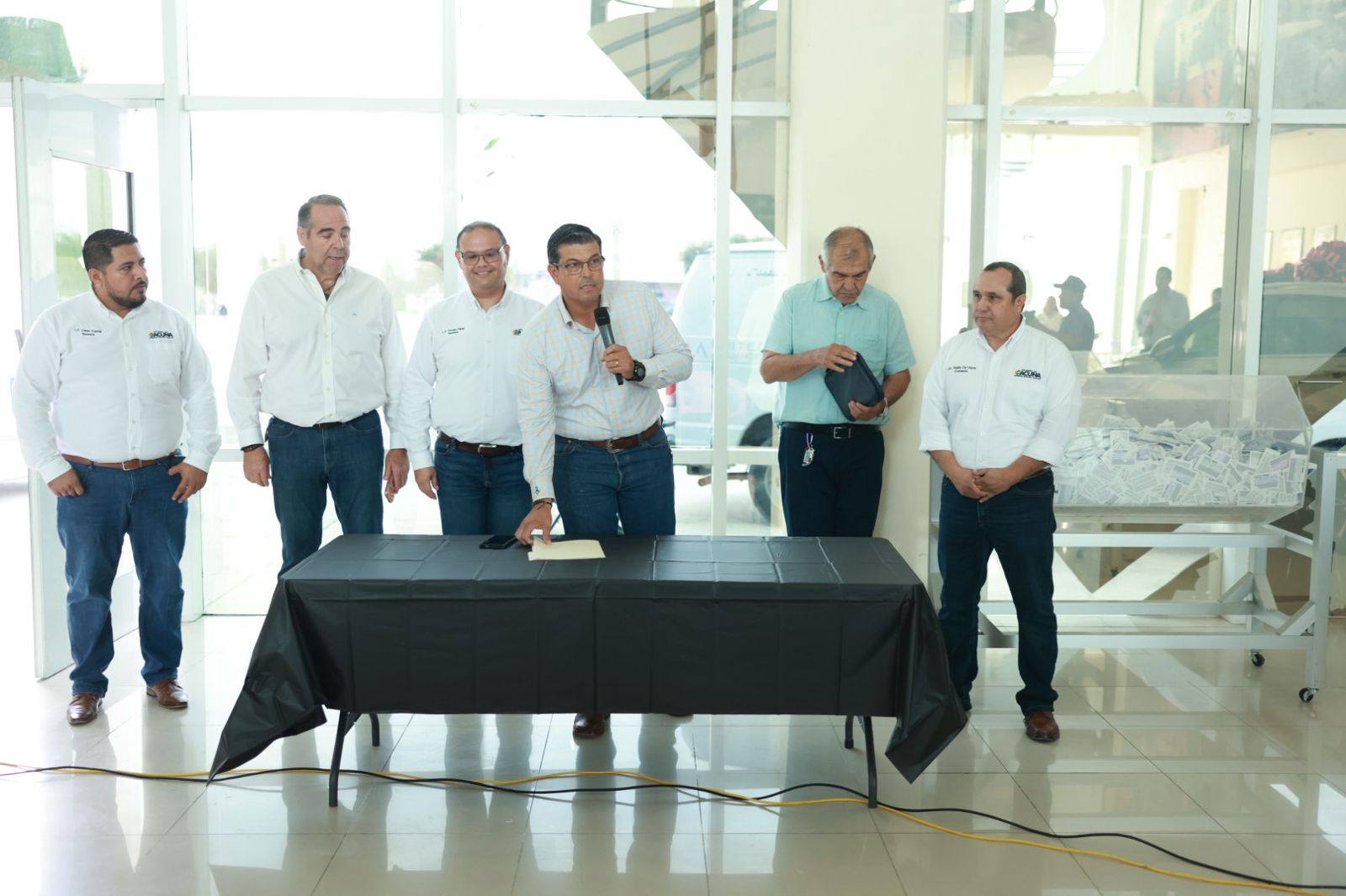 ACUÑA REALIZÓ SORTEO Y PREMIA A SUS CONTRIBUYENTES DEL PREDIAL