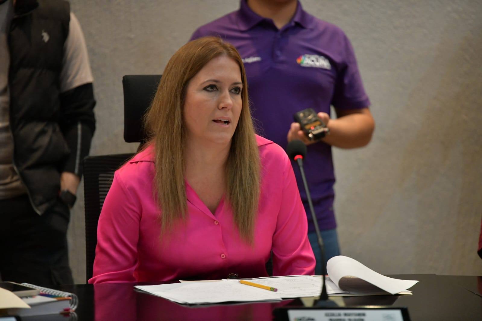 AVANZAN ACUERDOS RELEVANTES EN SESIÓN CABILDO: SE FORTALECE LA SEGURIDAD, VIVIENDA Y RECONOCIMIENTO SOCIAL