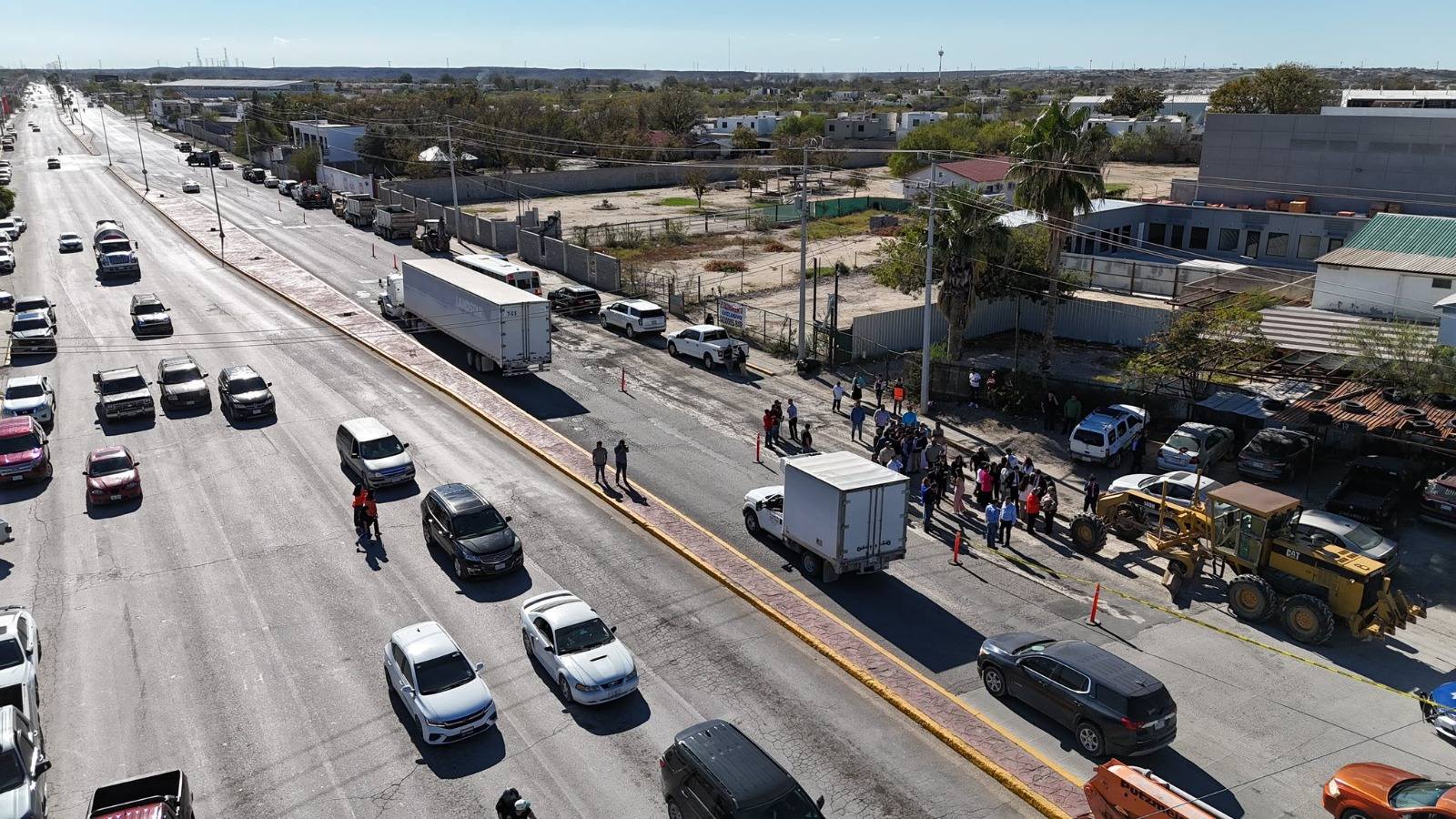 Emilio De Hoyos encabeza arranque de obra de pavimentación y renovación en el eje vial Evaristo Pérez Arreola
