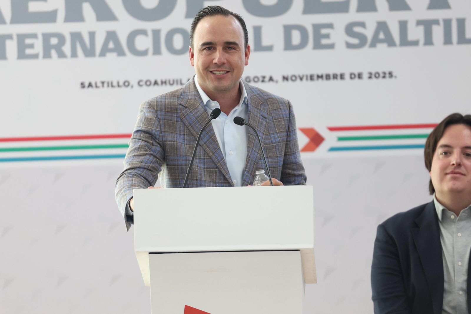 EN ALIANZA CON LA IP VAN 600 MDP PARA FORTALECER EL AEROPUERTO DE SALTILLO: MANOLO