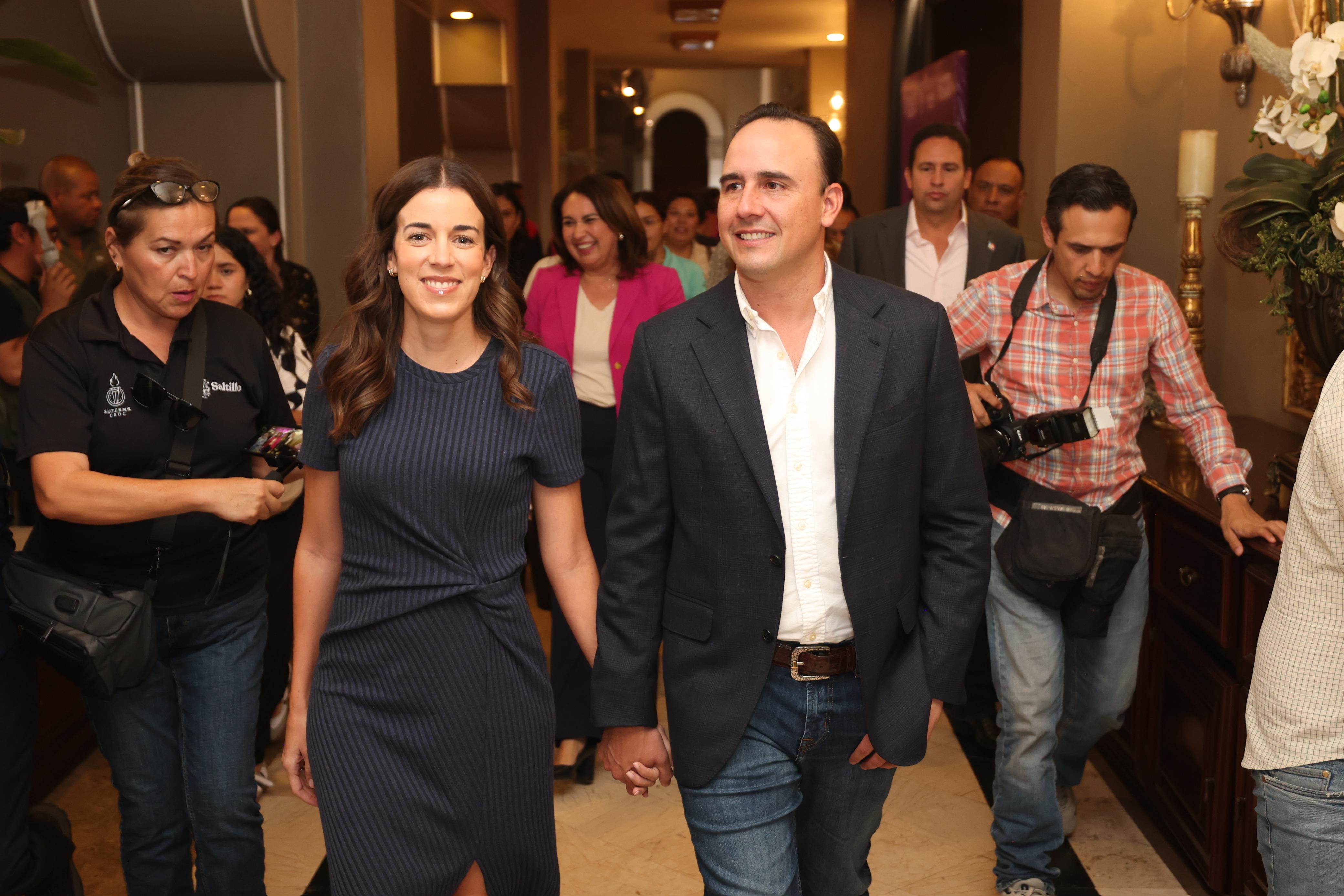 EN COAHUILA SEGUIMOS TRABAJANDO PARA TENER  MUJERES EMPODERADAS,  SEGURAS Y FELICES: MANOLO