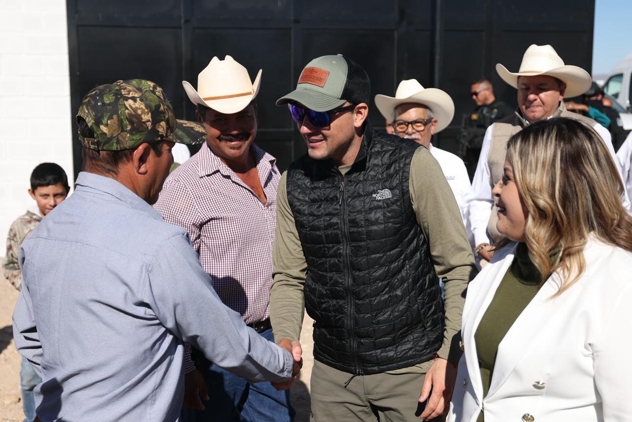 ENTREGA GOBERNADOR 3 CUARTELES MÁS PARA BLINDAR COAHUILA