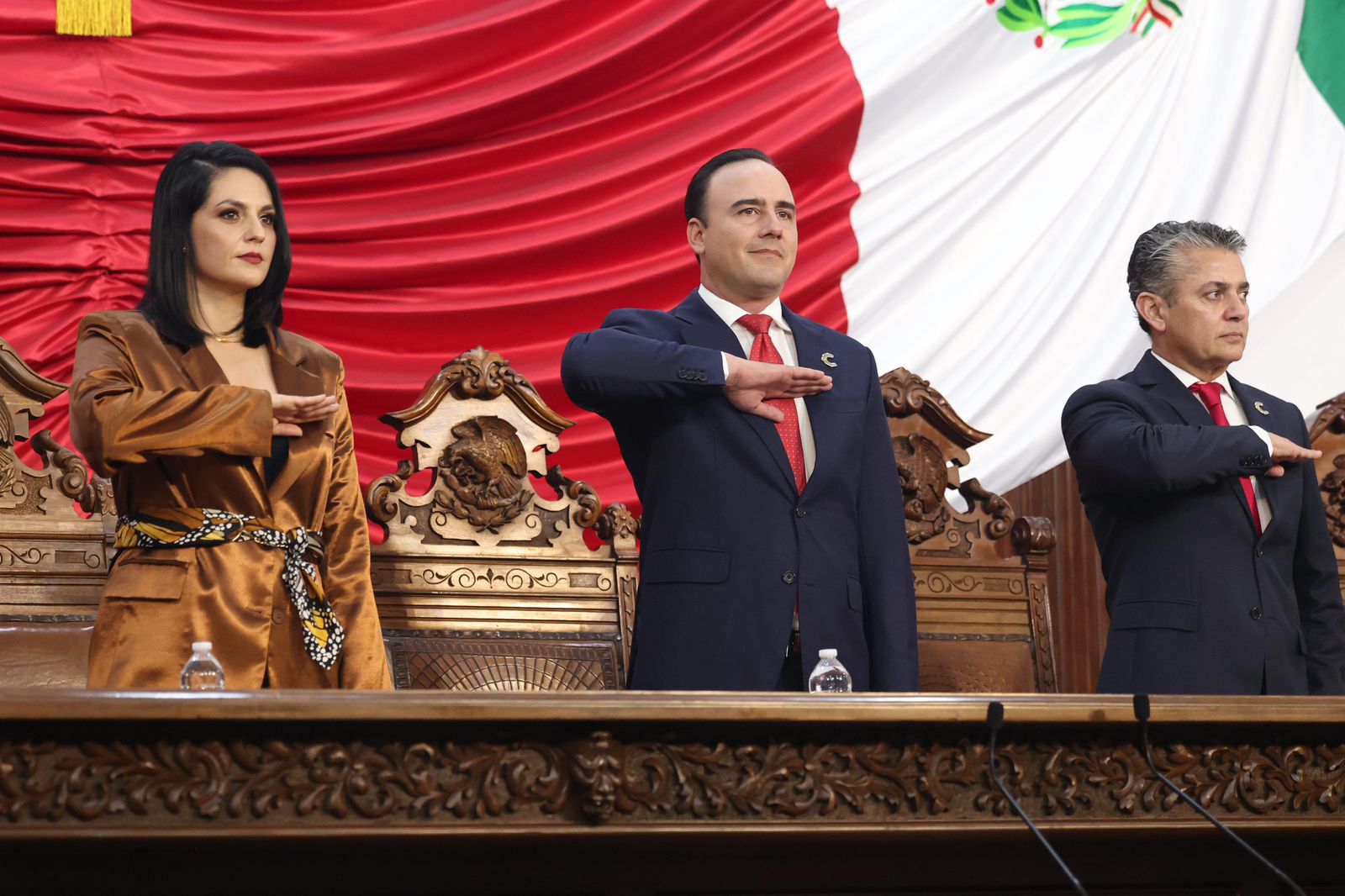 ENTREGA GOBERNADOR INFORME AL CONGRESO