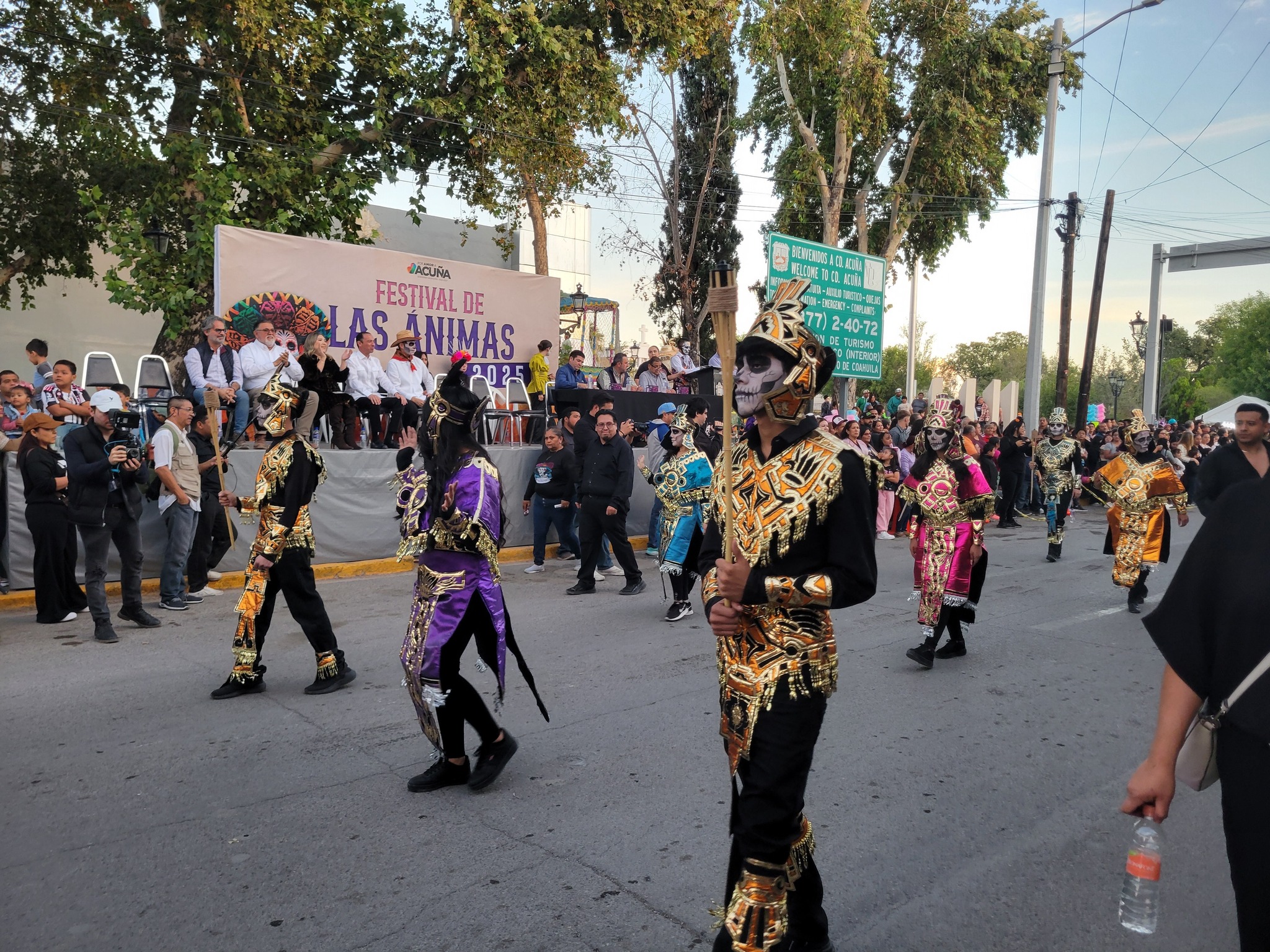 Espectacular el Desfile de las Ánimas