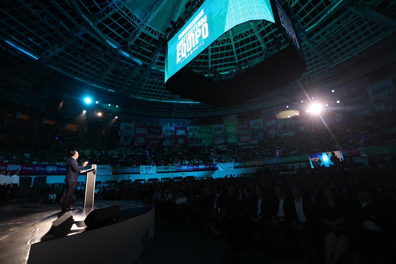 ESTAMOS CONSTRUYENDO EN EQUIPO UN MEJOR COAHUILA: MANOLO