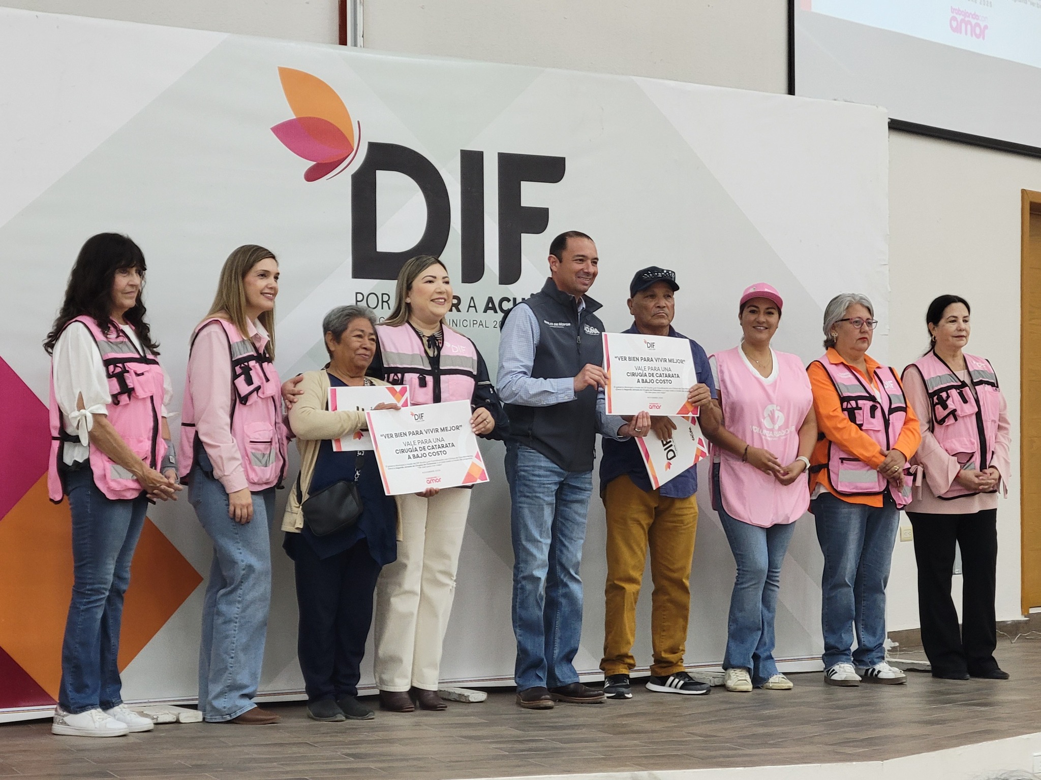 Operarán de cataratas a mas de 100 adultos mayores