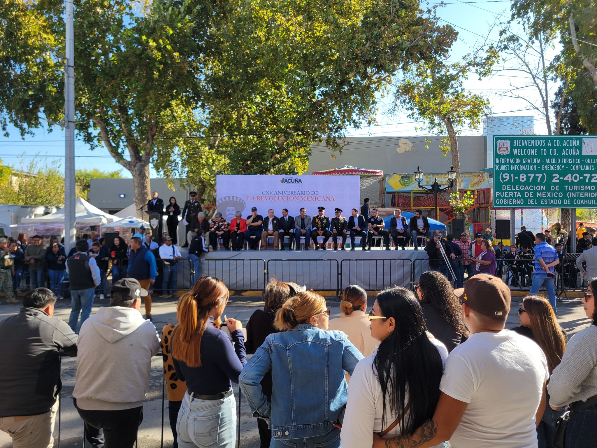 Preside Emilio de Hoyos ceremonia cívica conmemorativa del CXV Aniversario del inicio de la Revolución mexicana