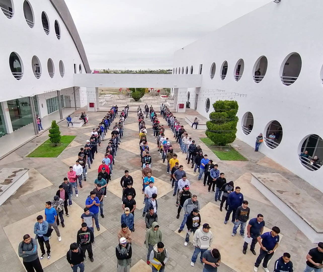 REALIZAN EN ACUÑA SORTEO DEL SERVICIO MILITAR NACIONAL DE LA CLASE 2007 Y REMISOS