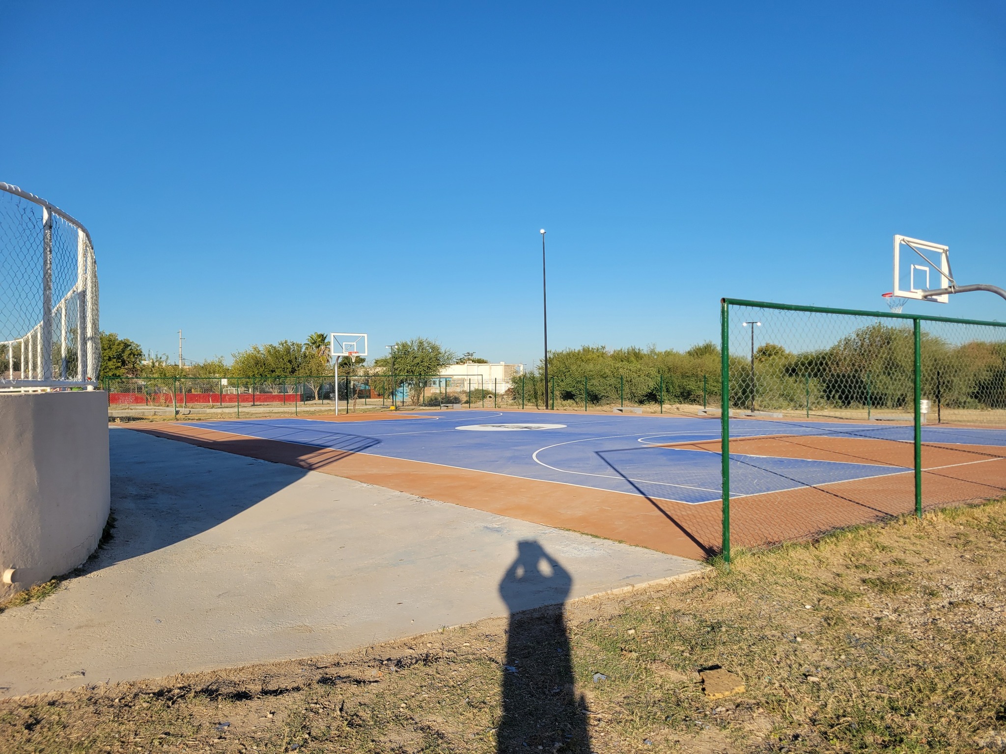 Remodelan plaza del Centro comunitario Cedros