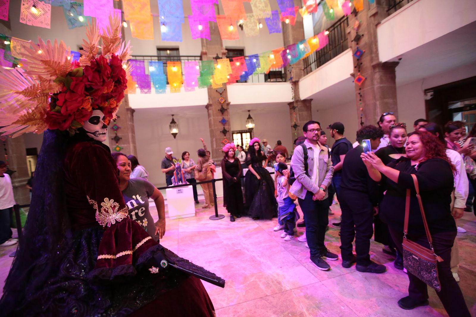 VIVAMOS EN FAMILIA NUESTRAS TRADICIONES: MANOLO