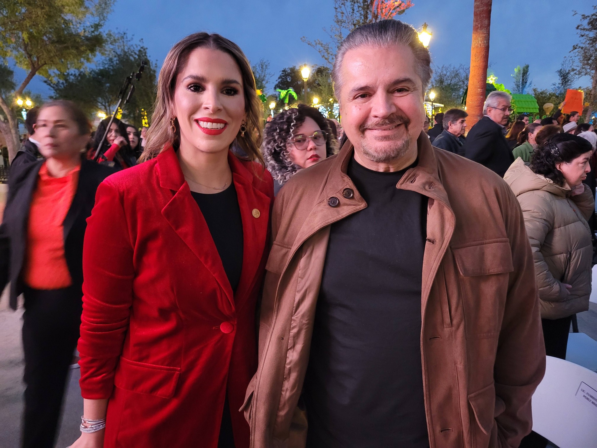 Acompañado del gobernador Manolo Jiménez Salinas el alcalde Emilio De Hoyos rinde informe de gobierno