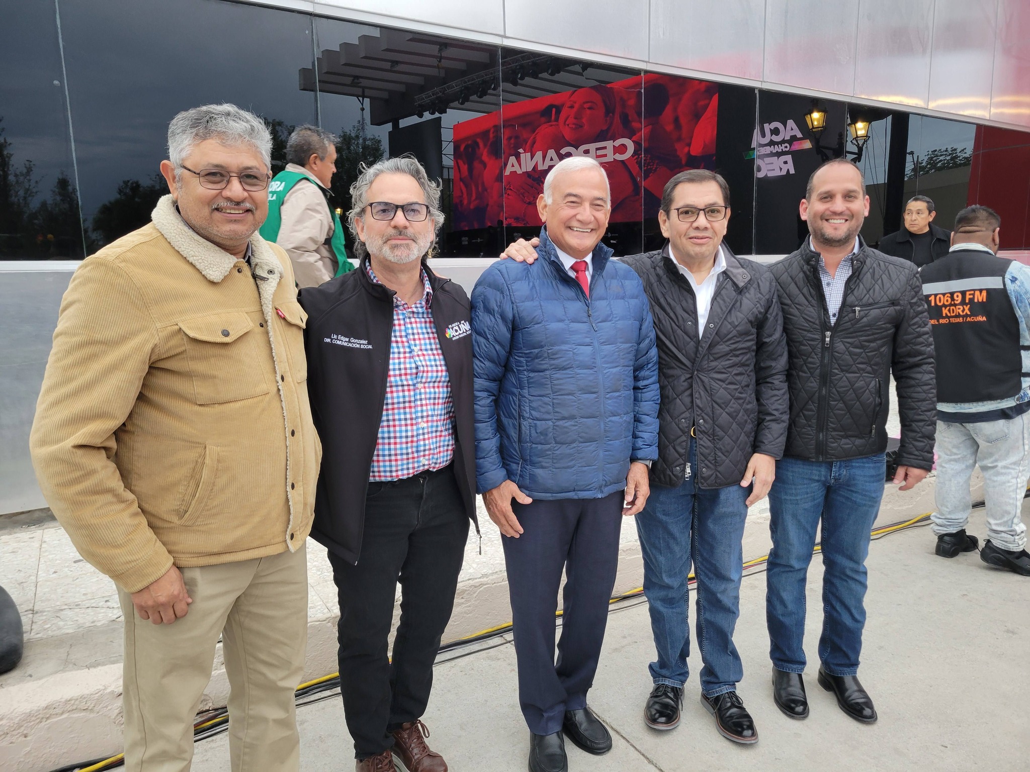 Acompañado del gobernador Manolo Jiménez Salinas el alcalde Emilio De Hoyos rinde informe de gobierno