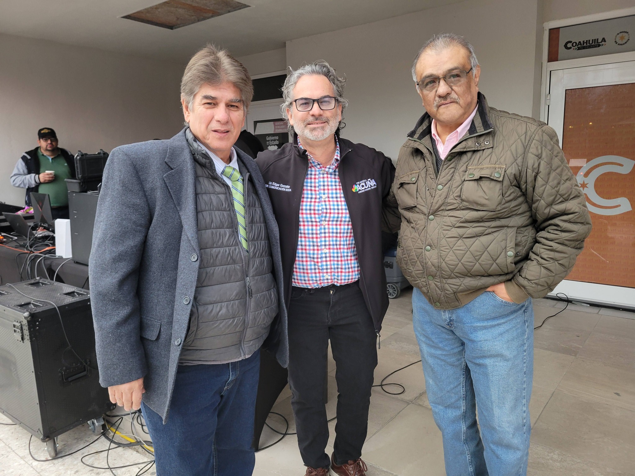 Acompañado del gobernador Manolo Jiménez Salinas el alcalde Emilio De Hoyos rinde informe de gobierno