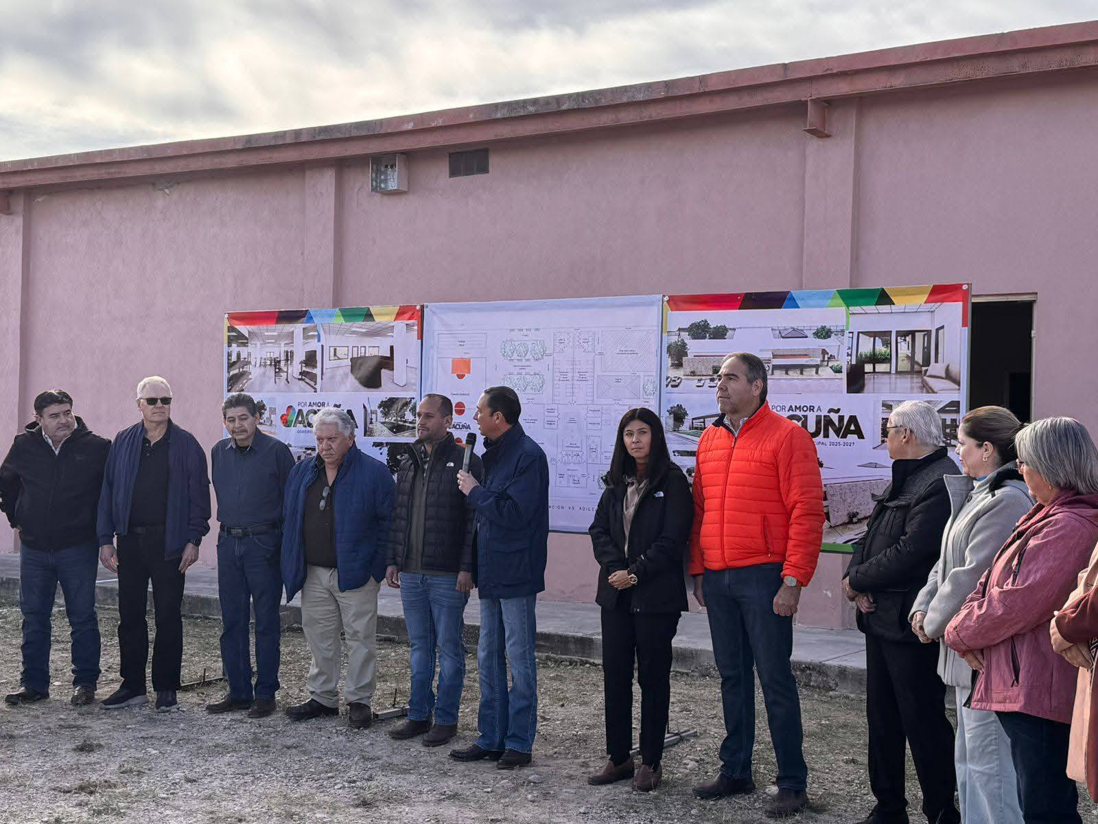 Arranca Emilio de Hoyos la construcción del Centro de Rehabilitación de las Adicciones de Acuña