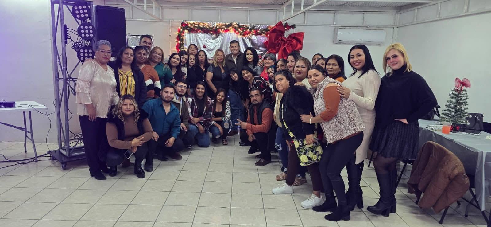Celebran Centros Comunitarios Acuña fiestas de fin de año