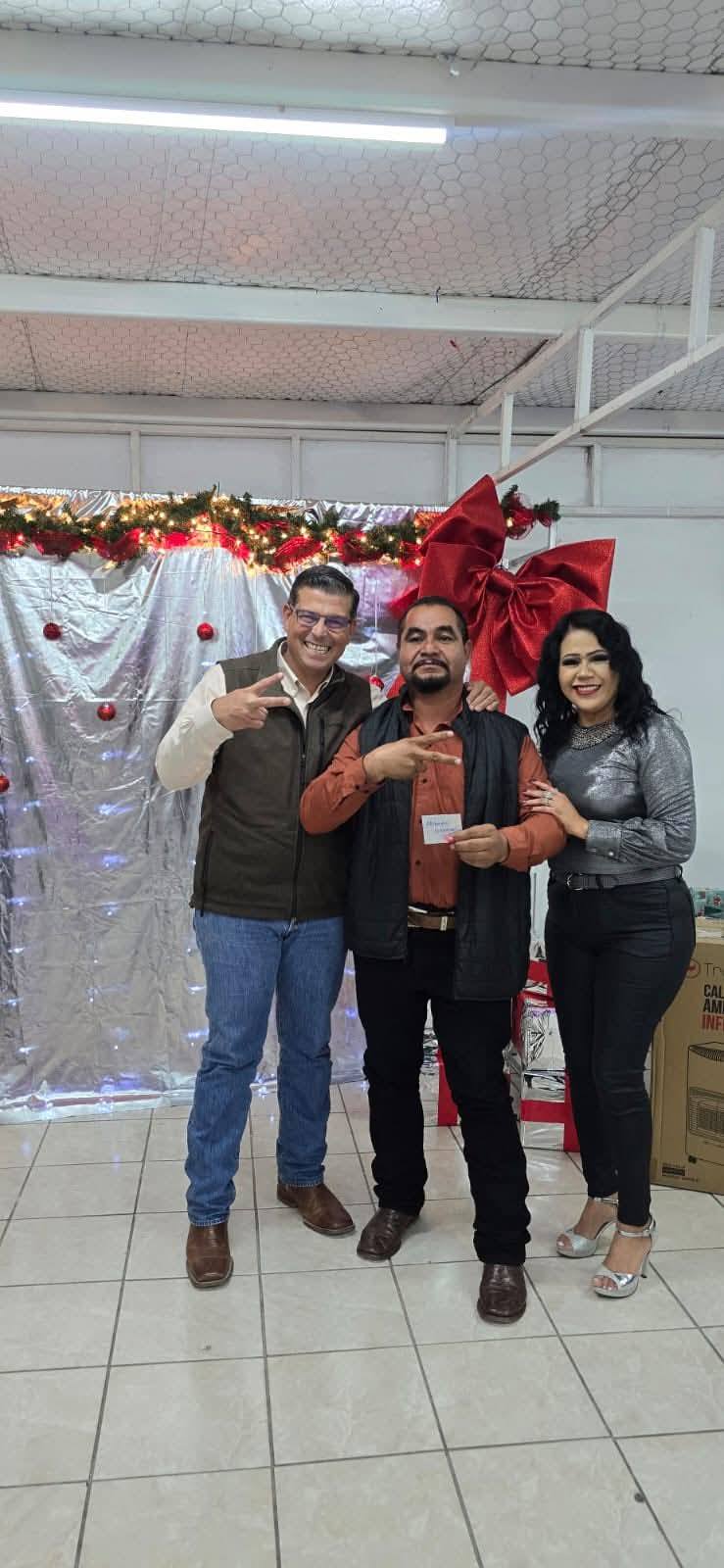 Celebran Centros Comunitarios Acuña fiestas de fin de año