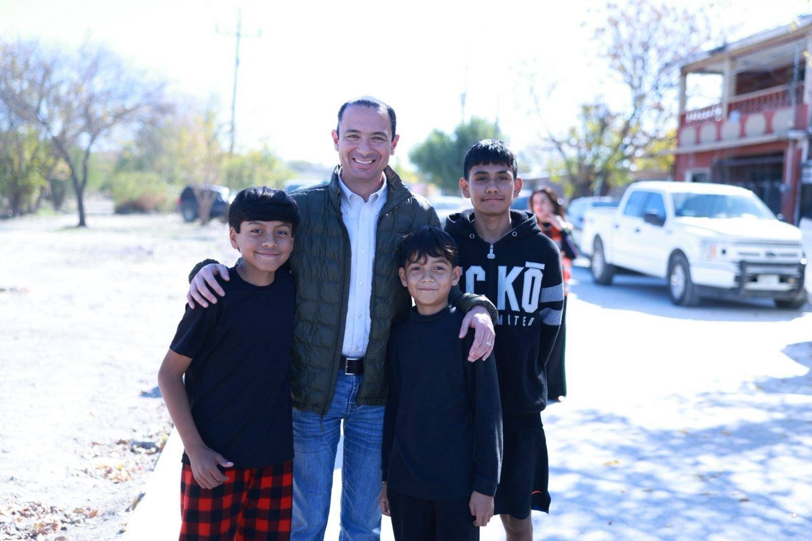 EMILIO DE HOYOS CIERRA EL AÑO ENTREGANDO OBRAS Y MEJORANDO CALLES DE ACUÑA